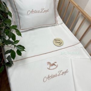 Bej renk at işlemeli nevresim takımı