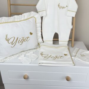 Gold biyeli yaprak kalp işlemeli 5li set