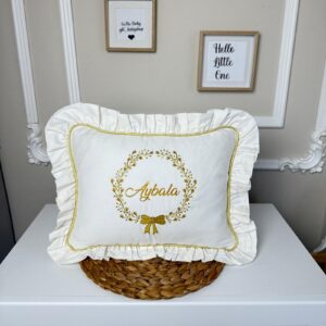 Fırfırlı gold biyeli tomurcuk lale işlemeli yastık