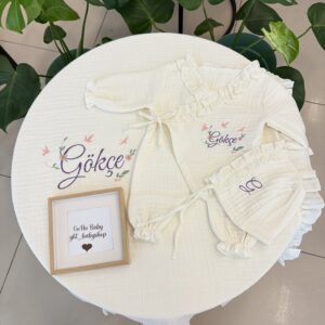Kuş desenli fırfırlı müslin set