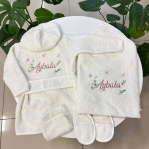 Bahar kuşları desenli bornoz takımı